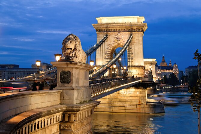 2-Hour Private Night Tour of Budapest - A 2-hour night sprint that hits Buda and Pest icons fast