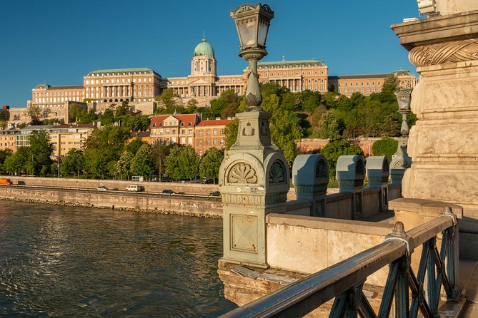4 hours long private minivan tour in Budapest - Matthias Church and Fisherman’s Bastion: Two Stops, Two Different Vibes