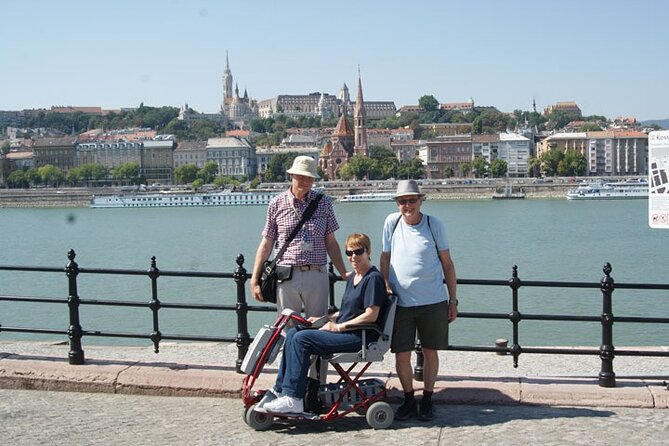 Accessible Budapest Tour - The central transit moment: how you reach Buda Castle with less hassle