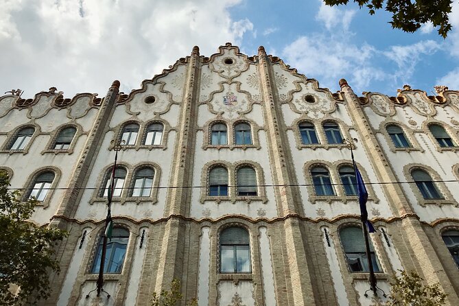 Art Nouveau Treasures of Budapest – Exclusive Private Tour - Crossing to Gellért hill: bridges as your free viewpoint upgrade