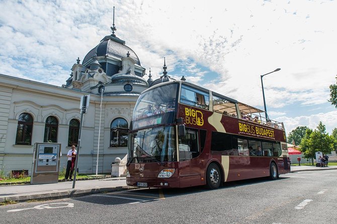 Big Bus Budapest Hop-On Hop-Off Bus and Walking Tour - Who should book this bus-and-walking combo?