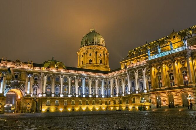 BloodThirsty Hungary - Castle District - Royal Palace of Hungary: the story stop between the sights