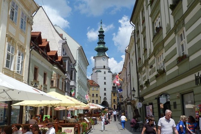 Bratislava, one day private trip from Budapest with guide! - Meeting Point and Timing: Start Early, Then Enjoy the Walk