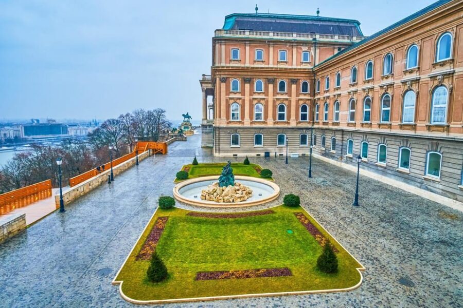 Buda Castle District and Matthias Church Private Tour - Time Management: 2 Hours on Foot Without Losing the Plot