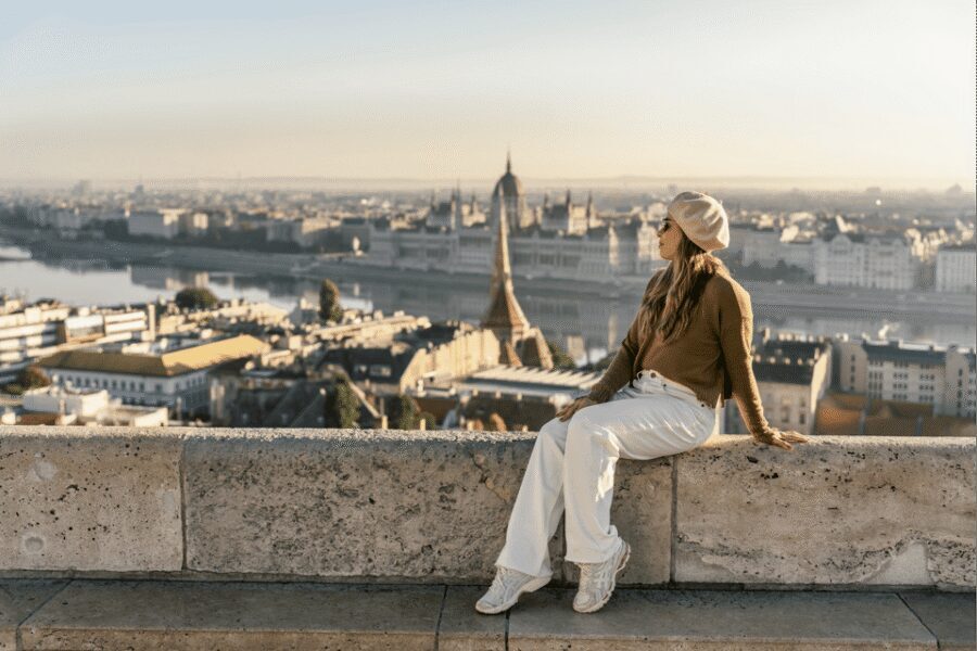Buda Castle: Private photoshoot with a local guide - Key things that make this Buda Castle photoshoot work