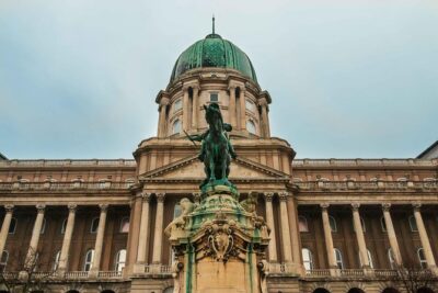 Buda Castle Quarter Walking Tour - Meeting Up in Central Budapest: Pickup and a Transit Assist to the Hill