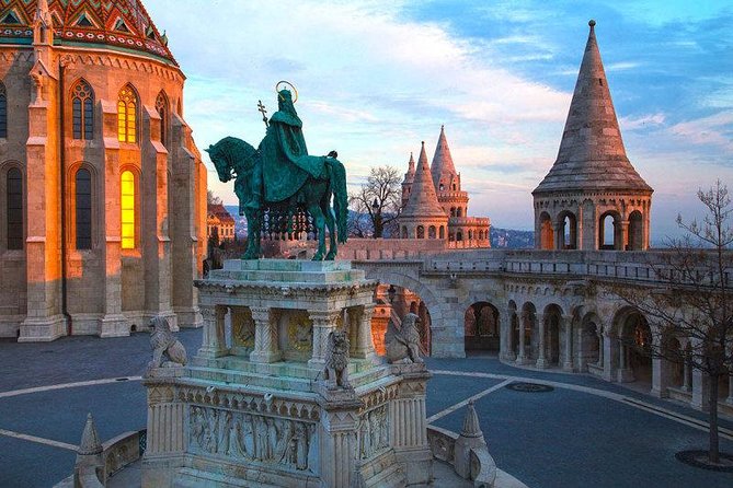 Buda Castle Walking Tour with Matthias church entry, Cake&Coffee - Fisherman’s Bastion views: the payoff near the end