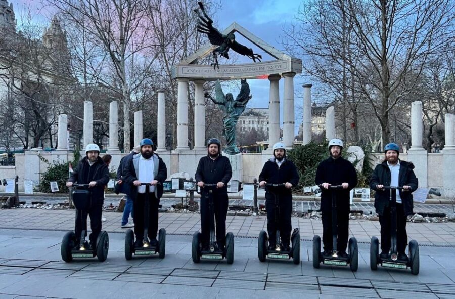 Budapest: 1 Hour Instagram Segway Tour - Guides, Photos, and the Pace: What Makes It Feel Relaxed
