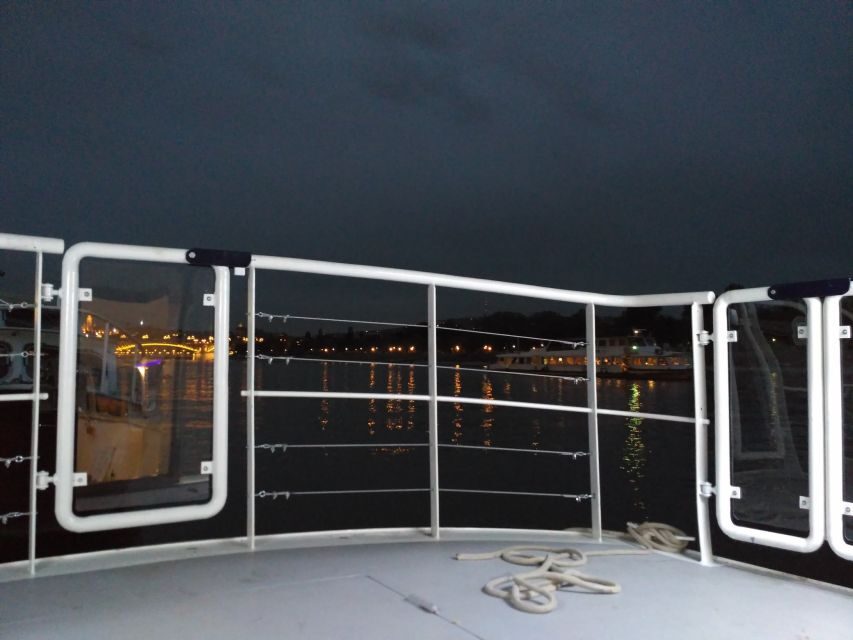 Budapest: 1-Hour Private Boat Cruise - The Route: Margaret Bridge, Buda Castle, Chain Bridge, and Parliament