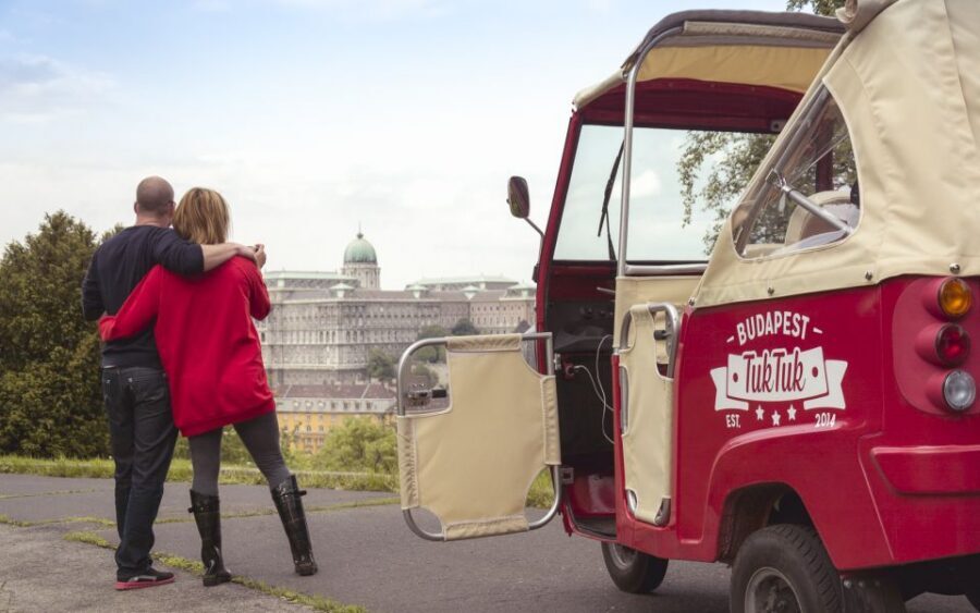 Budapest: 2-Hour Private TukTuk Tour - Key Highlights at a Glance
