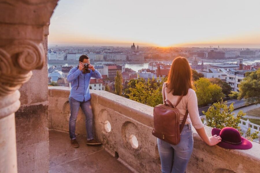 Budapest: 3-hour City Tour with Castle Walk + 1-hour Cruise - Danube cruise from Vigadó tér: where Budapest looks different