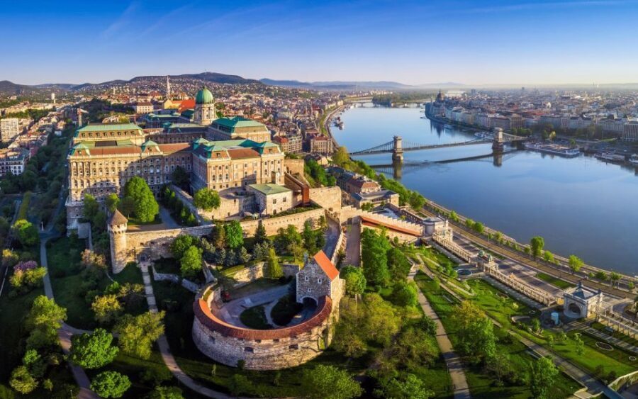 Budapest: 3-hour City Tour with Castle Walk + 1-hour Cruise - Parliament to Heroes’ Square: the city’s headline sights, in the right order