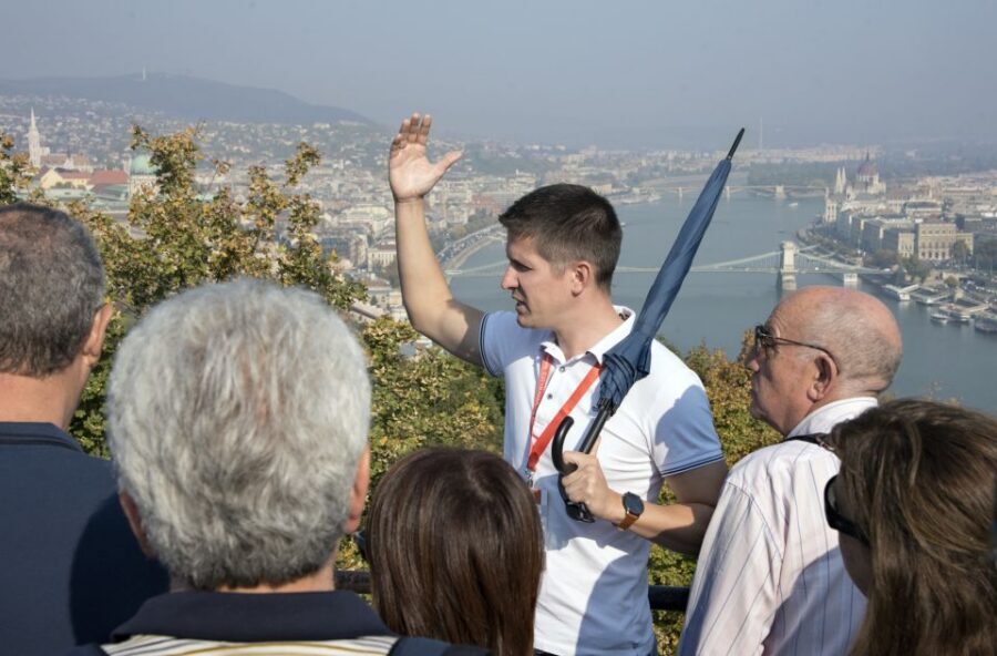 Budapest: 3-Hour Live Guided Sightseeing Tour - Andrássy Avenue and downtown Pest: Opera and Basilica viewpoints