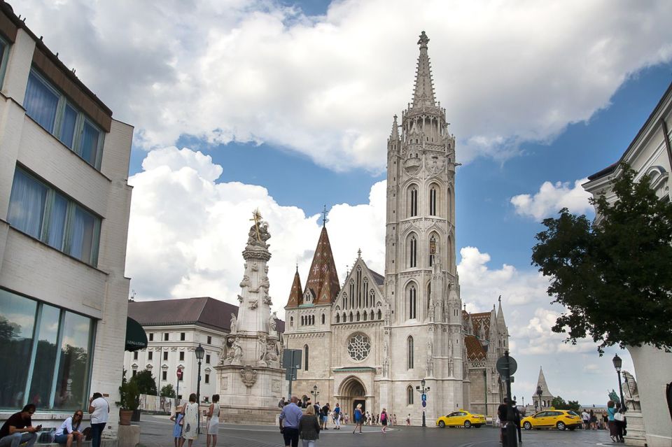 Budapest 3-Hour Walking Tour in Italian - Royal Palace and Castle Quarter: why the walls matter