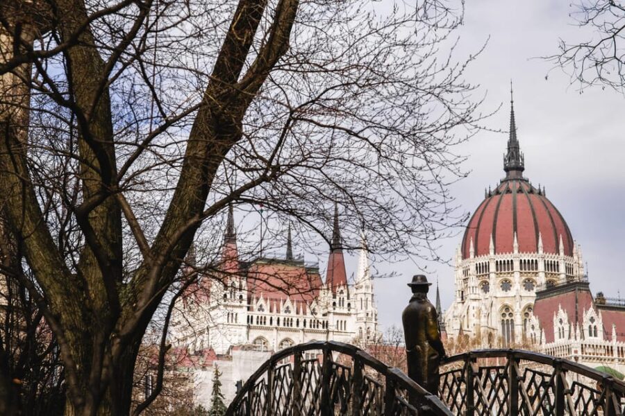 Budapest: Assist the Authorities Outdoor Escape Room Game - A missing police dog case that moves at your pace
