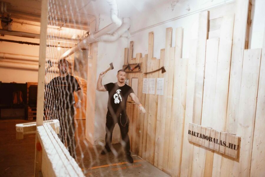 Budapest: Axe Throwing Experience - Price and logistics: making it easy to fit your hour