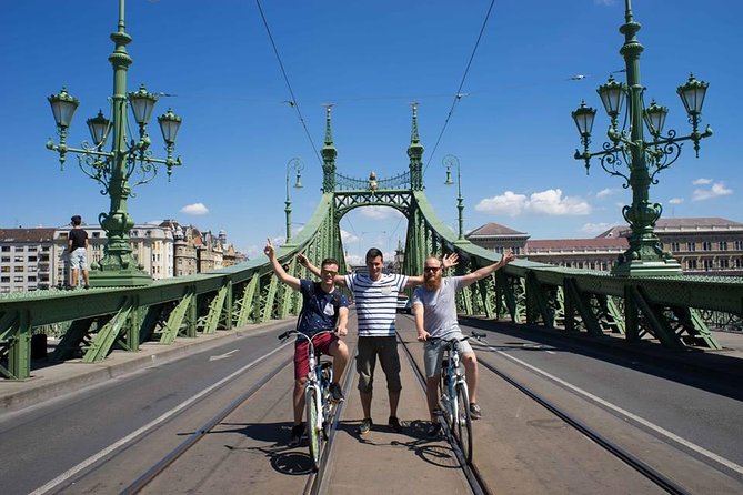 Budapest Bike Ride - Fővám tér meeting point: the ride starts where you can easily jump in
