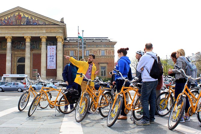 Budapest Bike Tour - St. Stephen’s Basilica and Parliament: Big Sights, Short Stops