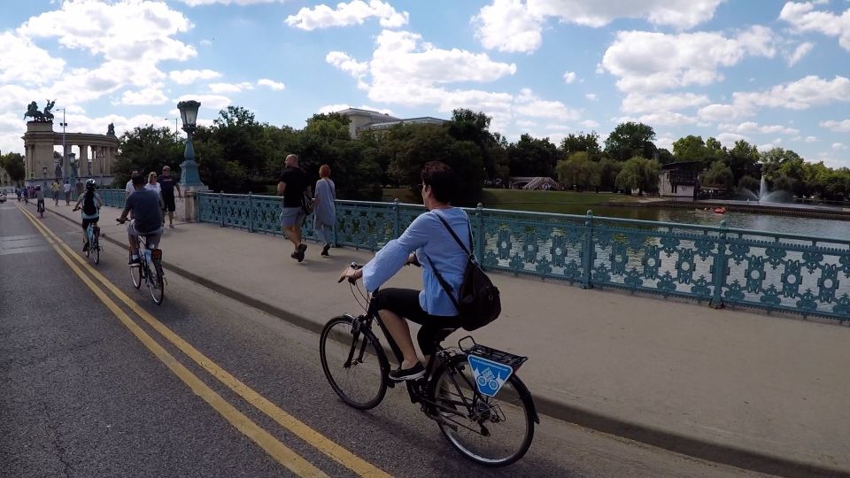 Budapest Bike Tour with a Hungarian Goulash - Who this tour is best for (and who should skip)