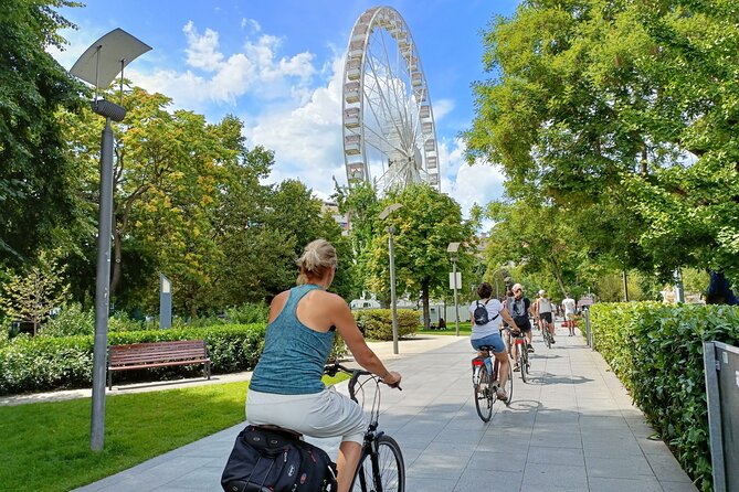 Budapest Bike Tour with Hungarian Goulash - Elizabeth Square and Andrássy Avenue: classic Budapest on two wheels