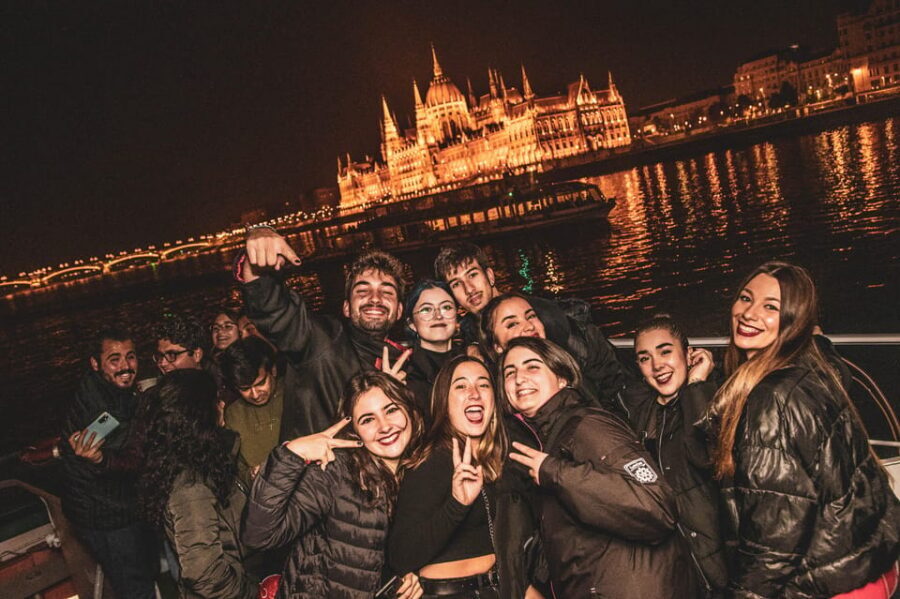 Budapest: Boat Party with option of Unlimited Drinks - Key Things to Know Before You Go
