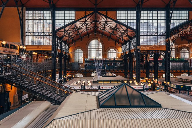 Budapest: Book A Local Host - Walking Logistics: Central Start, No Private Vehicle