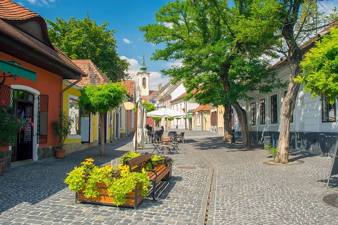 Budapest-Bratislava One-Way Sightseeing Transfer - How long it really feels, starting at 9:00 am