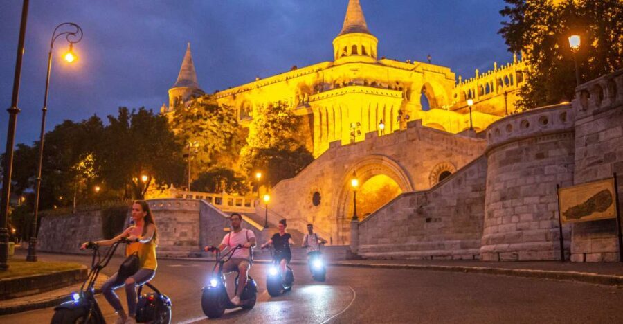 Budapest: Buda Castle E-Scooter Evening Tour - Buda Castle Area: Quick Sightseeing With Big View Payoff