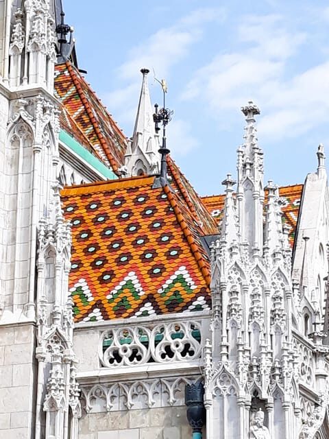 Budapest: Buda Castle Walking Tour & Folk Music Performance - Sisi’s sweet tooth: Budapest’s oldest confectioner and royal pastry love