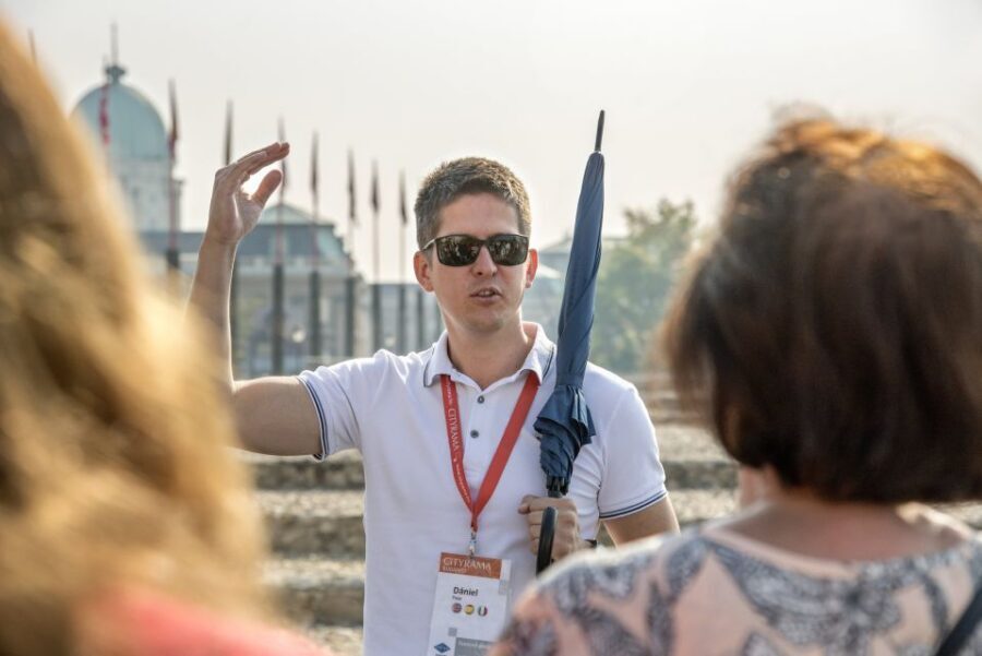Budapest: Buda Walking Tour - English-only guiding: how the guide quality shows up in the experience