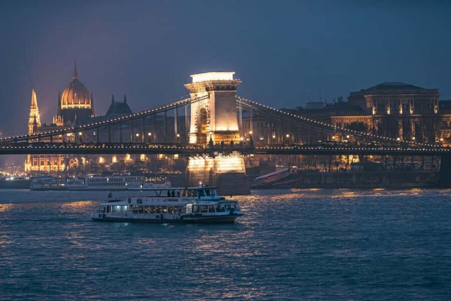 Budapest By Night Sightseeing Cruise - Liberty Bridge, National Theatre, and the Bálna moment