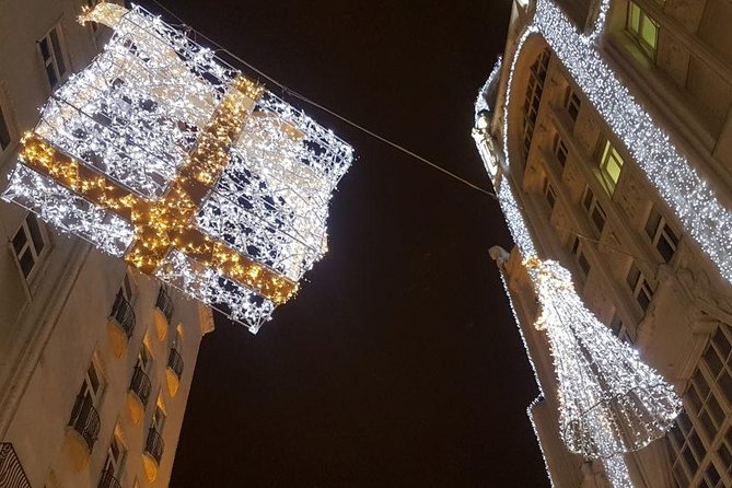 Budapest Christmas Market Tour with Basilica visit & Chimney cake - Crowds, cold, and simple tips that keep it fun