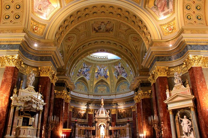 Budapest Christmas Walking Tour & Entry to St Stephen's Basilica - Szechenyi Lanchid and Korzo–Danube Embankment: the classic downtown-to-castle connection