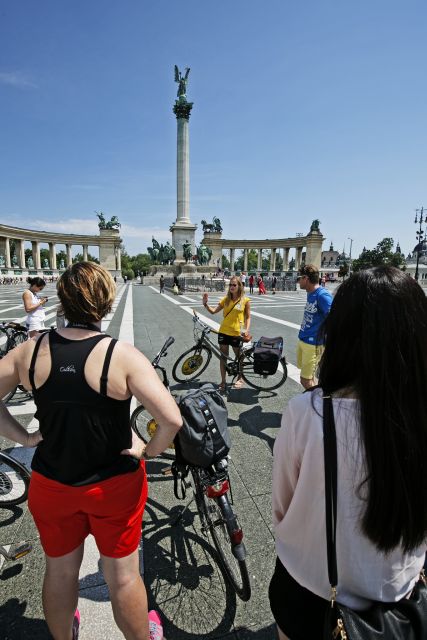Budapest: City Bike Tour with Coffee Stop - Chain Bridge, Clark Ádám Square, and the riverside icons