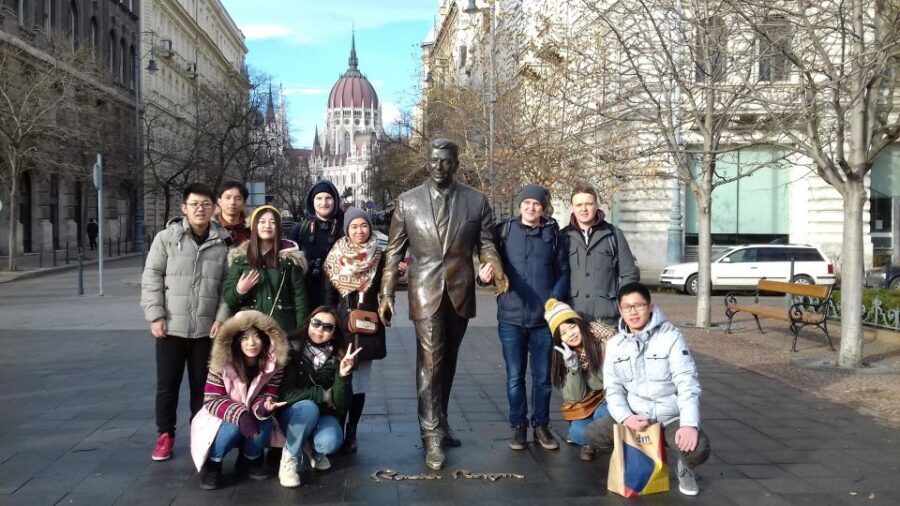 Budapest: City Center Walking Tour - Pesti Vigadó and the Vorosmarty Square corridor