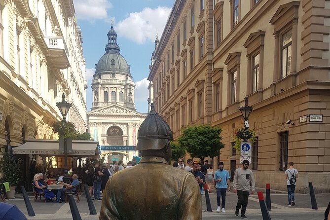 Budapest City Landmarks Walking Tour in 2 Hours - Gresham Palace and the Hungarian Academy: Spot the Style, Learn the Words