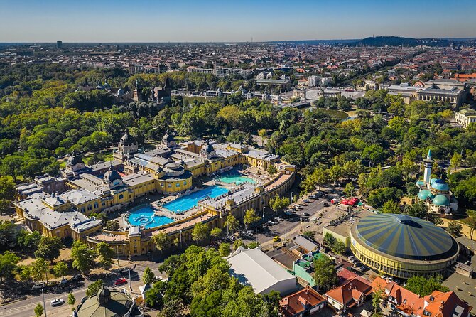Budapest: City Park Self-Guided Walking Tour - Stop 2: Vajdahunyad Castle’s mix of styles
