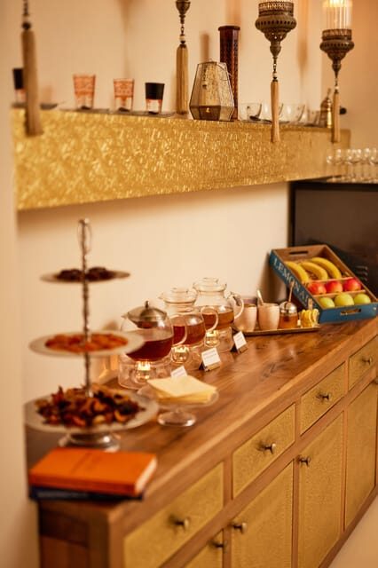 Budapest: Couple Holistic Swedish Massage with Jacuzzi Time - Price and value for a Budapest couples day