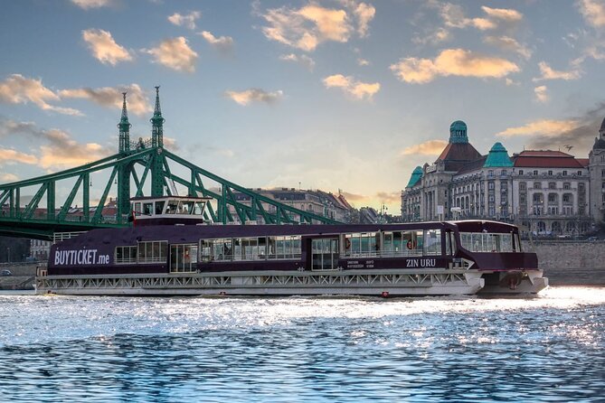 Budapest Danube 1 Hour Sunset or Night Cruise with Audio Guide - Parliament at Night: The Photo Timing Trap