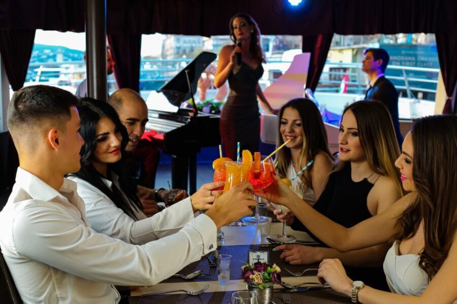 Budapest: Danube Drink and Piano Show - The Danube route in plain English: what you’ll see in 2 hours
