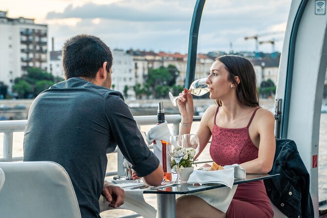 Budapest Danube River Candlelit Dinner Cruise with Live Music - Boat comfort: space, warmth, and seating choices