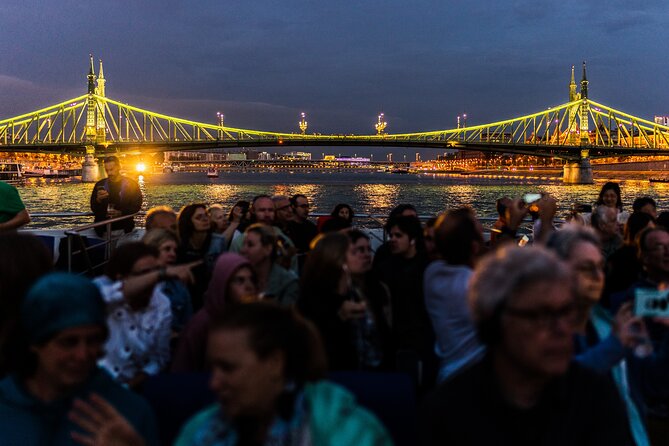 Budapest Danube River Sightseeing Night Cruise with Drink - Danube Night Views: From Elizabeth Bridge to the Parliament Lights