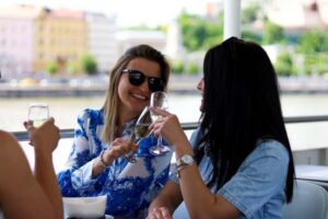 Budapest: Downtown Budapest Unlimited Booze Cruise - What Unlimited Drinks Actually Includes (and What It Doesn’t)