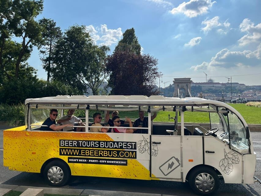 Budapest: eBeerBus Sightseeing Tour - BeerBus basics: where to start and how it feels