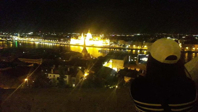 Budapest: Evening Castle Hill Tour with Fishermen's Bastion - The Royal Palace lighting: seeing architecture like a story