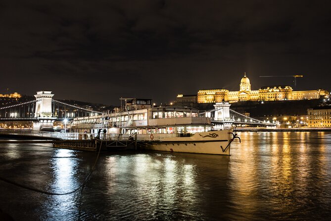 Budapest Evening Cruise with Entertainment and Drink Options - Entering the night: why this cruise works so well