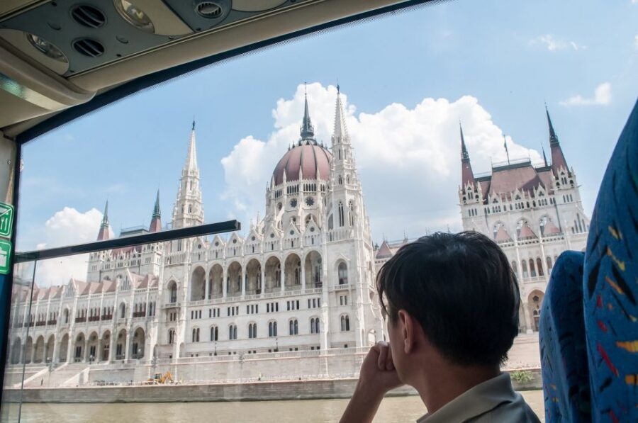 Budapest: Floating Bus Tour by Land and Water - The Danube segment: the wow moment and what you’ll actually see