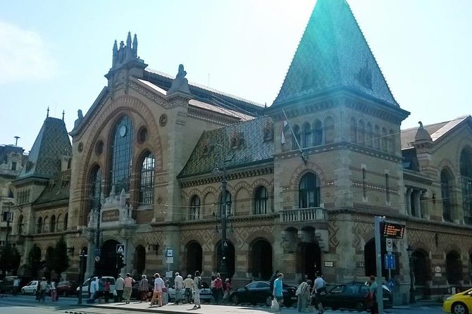 Budapest Foodie Tour - The 19th-century coffee house stop and Hungarian wine glass