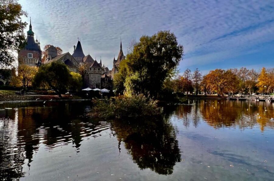 Budapest Full-Day Private Guide Services - Themed tours that make Budapest feel personal