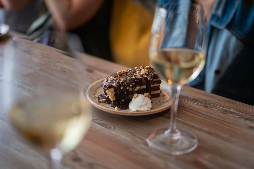 Budapest Guided Food Tour with Drinks Included - What you actually eat: Hungarian classics plus the specialty pastry angle